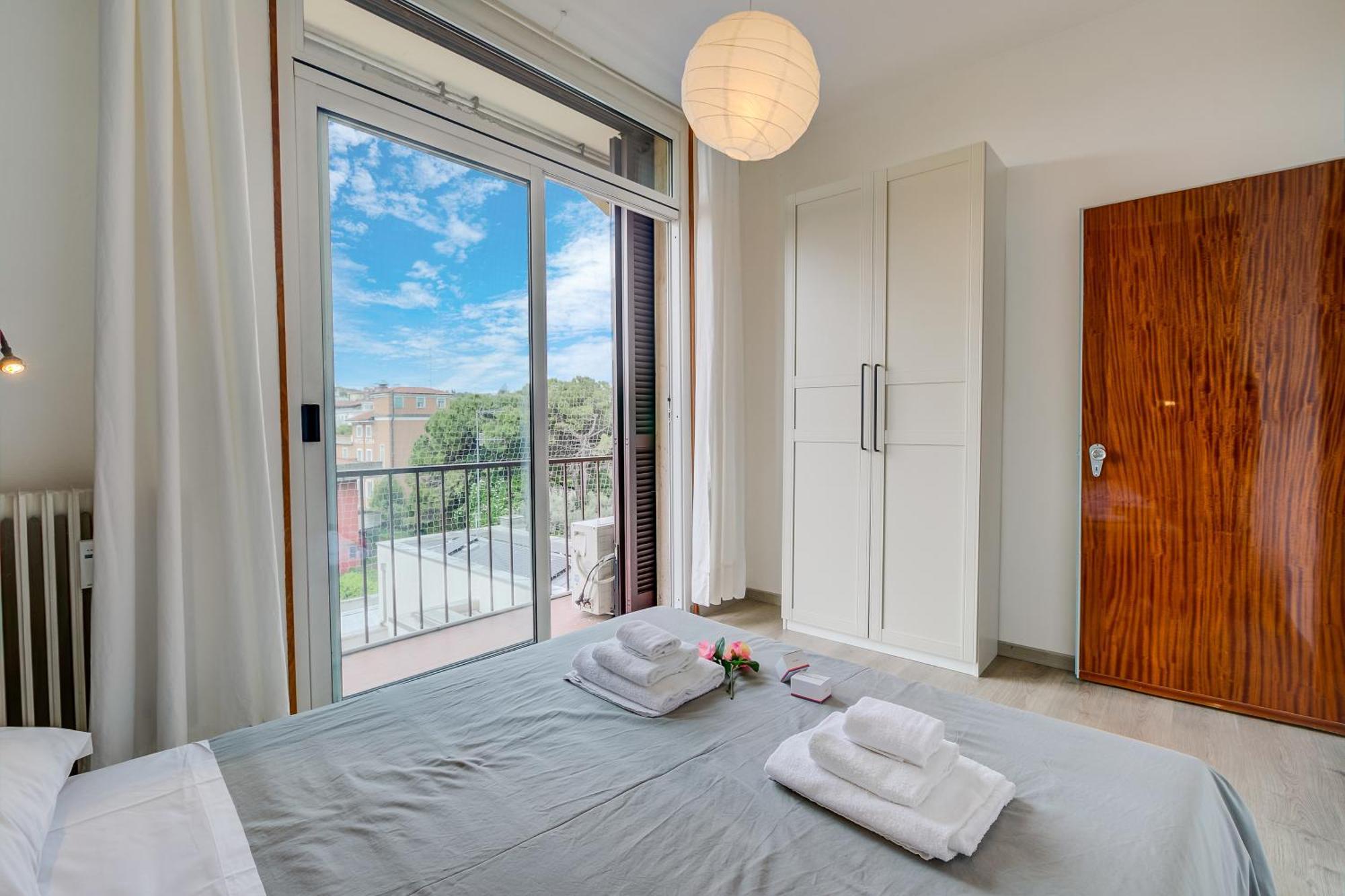 Appartamento Di Tommaso - Happy Rentals Desenzano del Garda Dış mekan fotoğraf