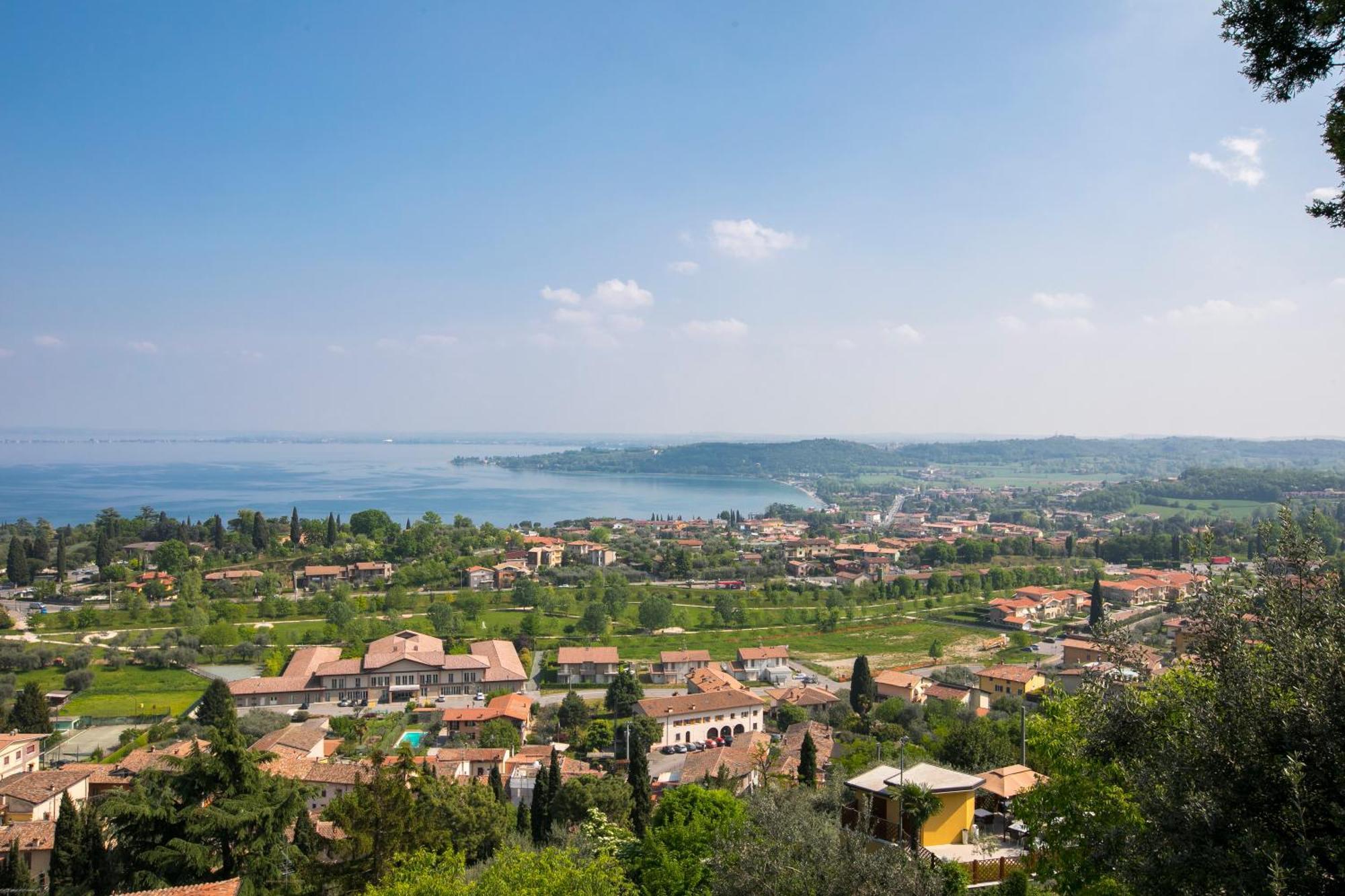 Appartamento Di Tommaso - Happy Rentals Desenzano del Garda Dış mekan fotoğraf