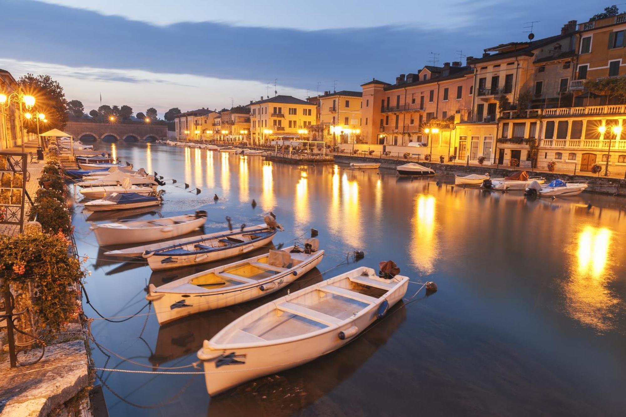 Appartamento Di Tommaso - Happy Rentals Desenzano del Garda Dış mekan fotoğraf